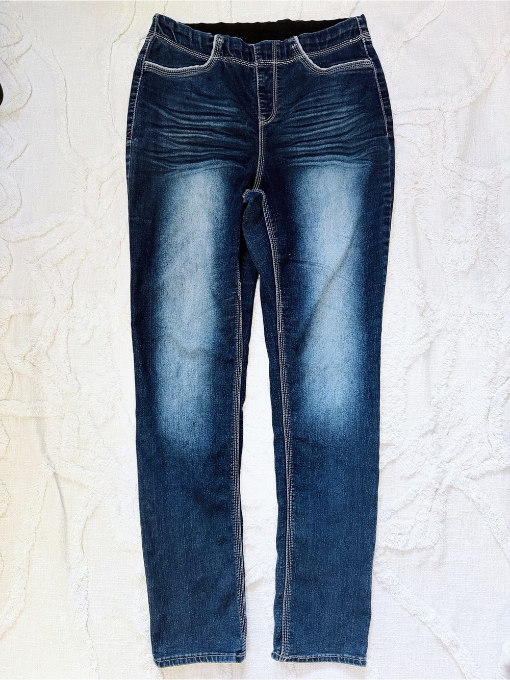 Hydraulic Dark Wash Stretch Skinny Jeans Size 10 EUC